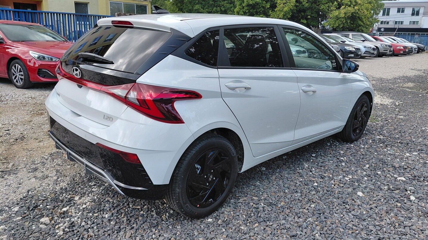 Hyundai i20