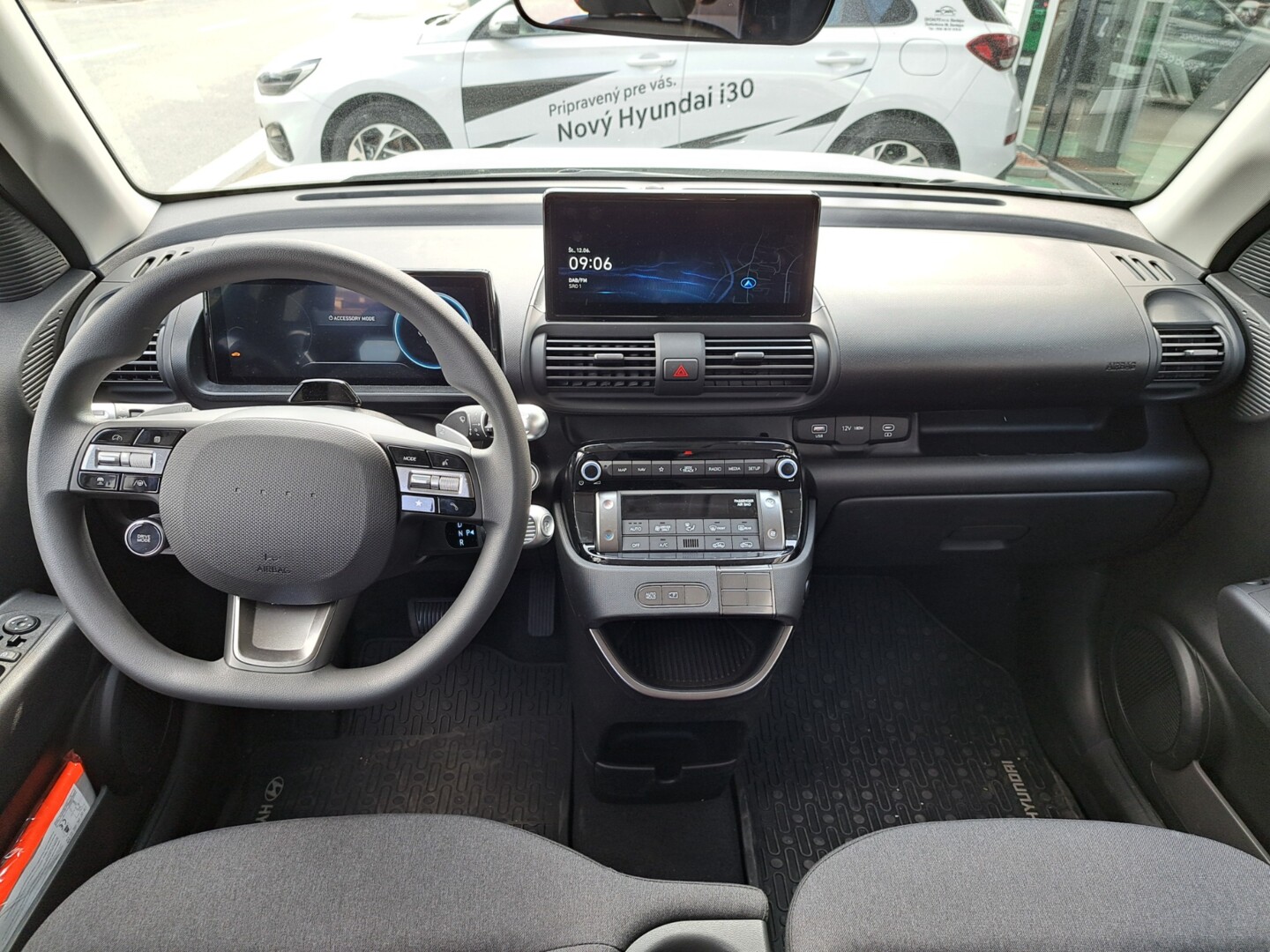 Hyundai INSTER