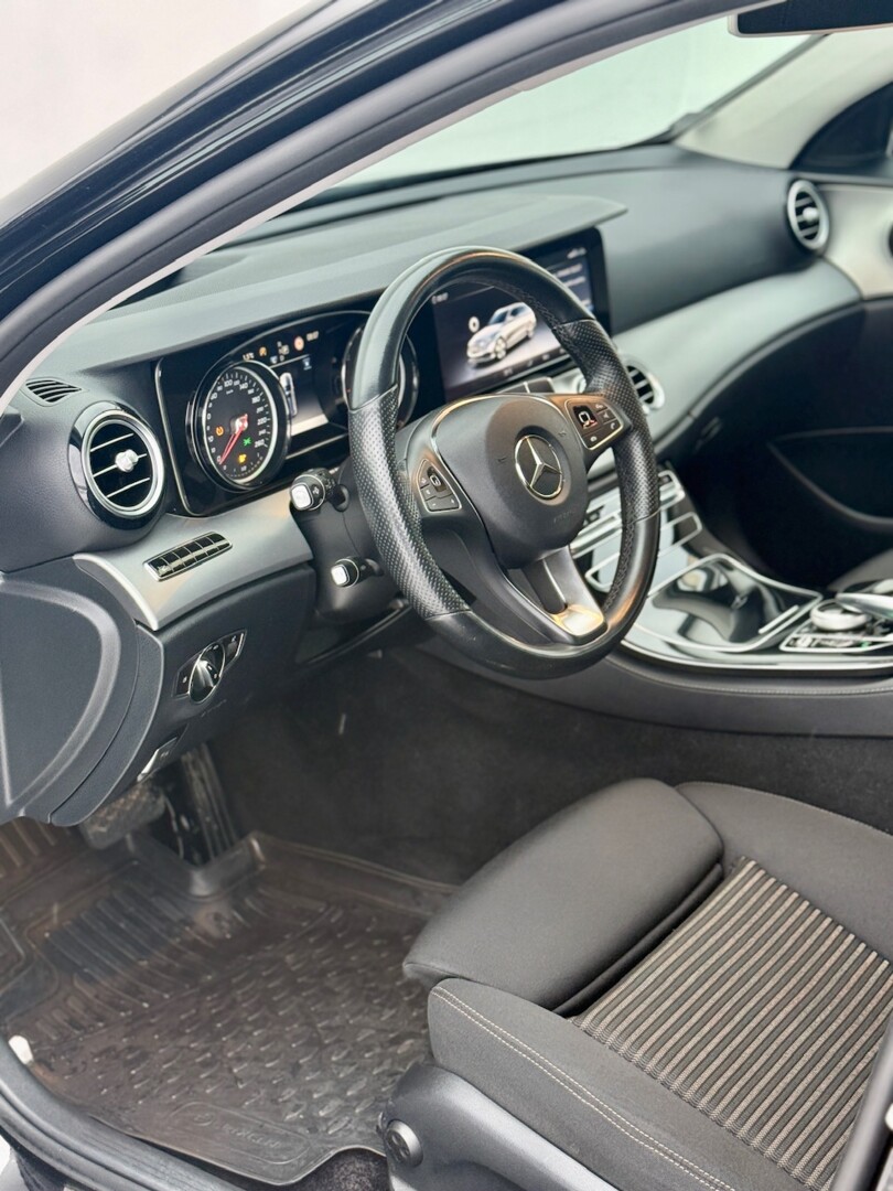 Mercedes-Benz Trieda E