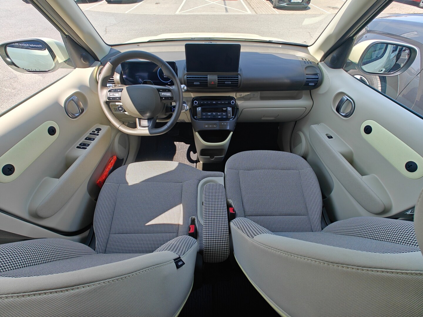Hyundai INSTER