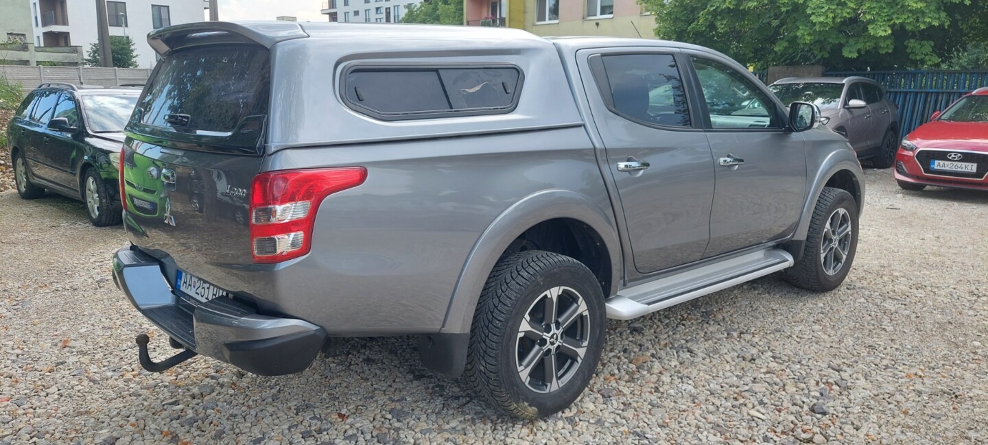 Mitsubishi L200