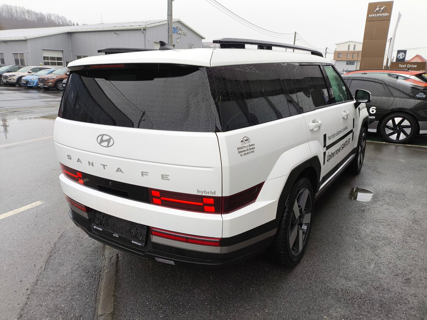 Hyundai SANTA FE