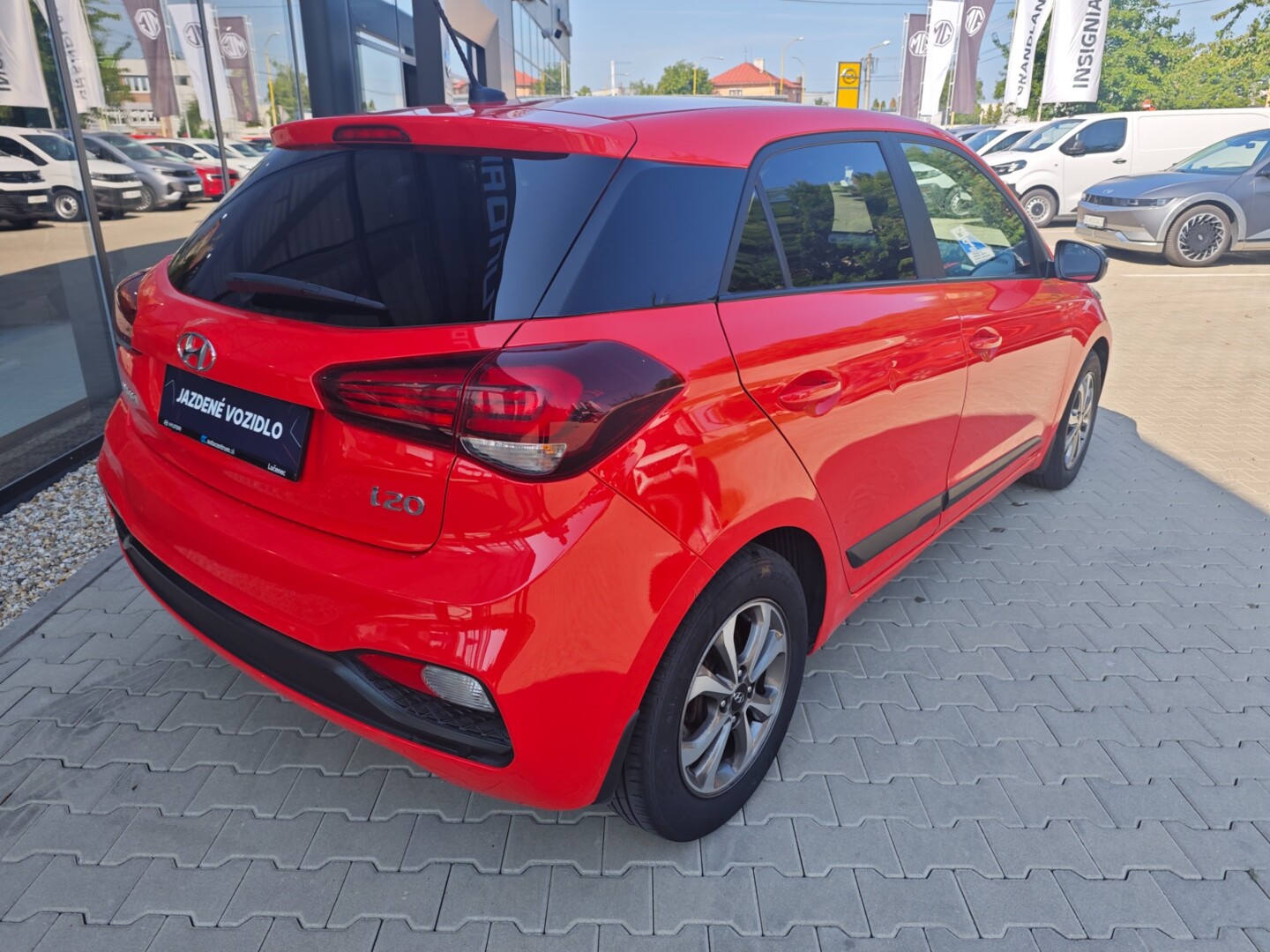 Hyundai i20