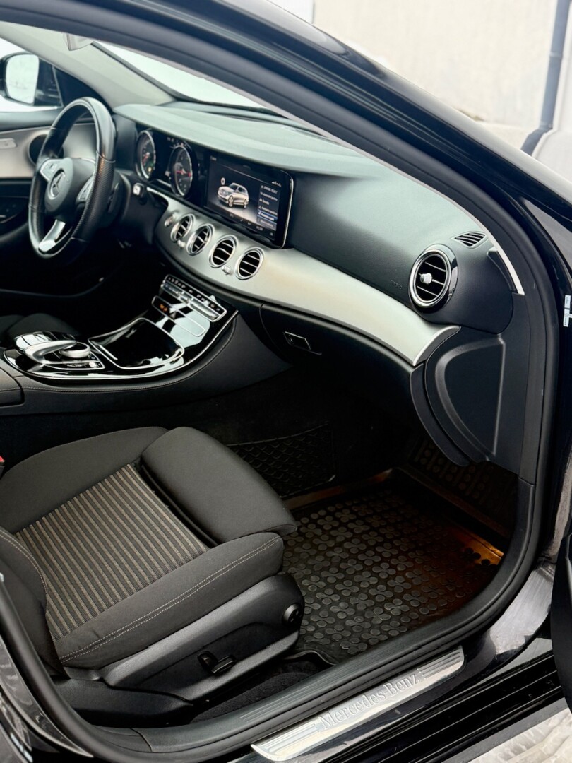 Mercedes-Benz Trieda E