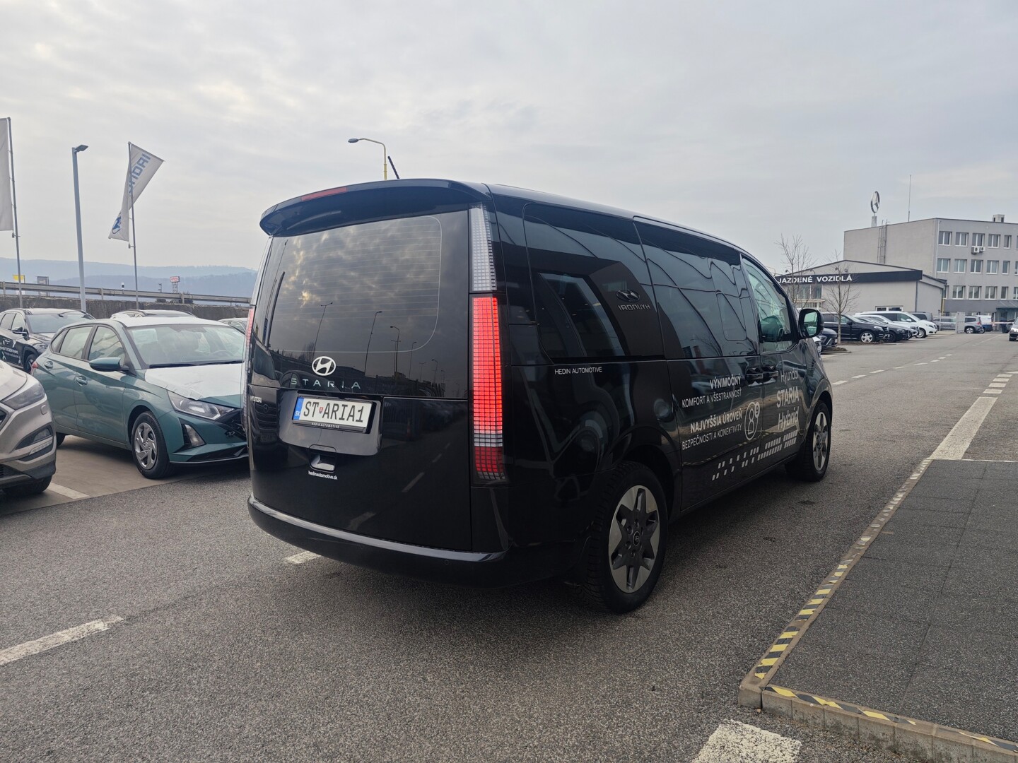 Hyundai STARIA