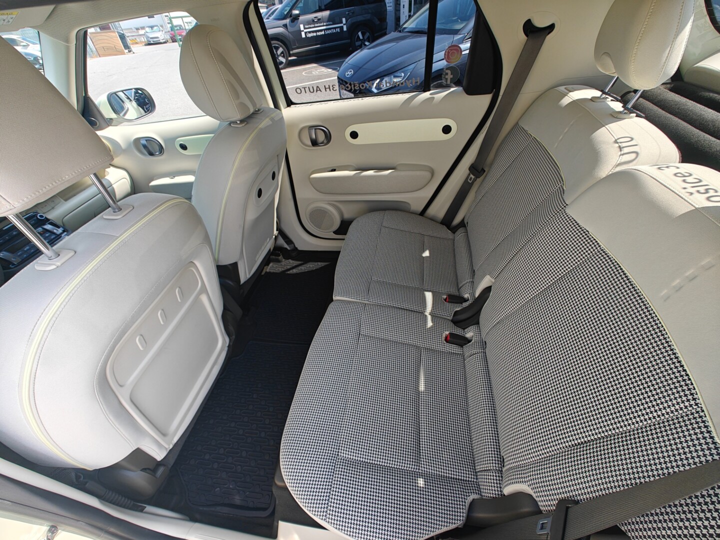 Hyundai INSTER