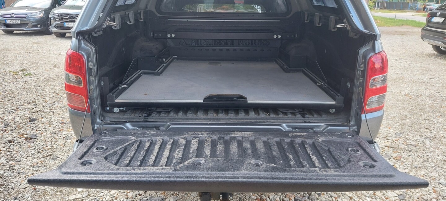Mitsubishi L200