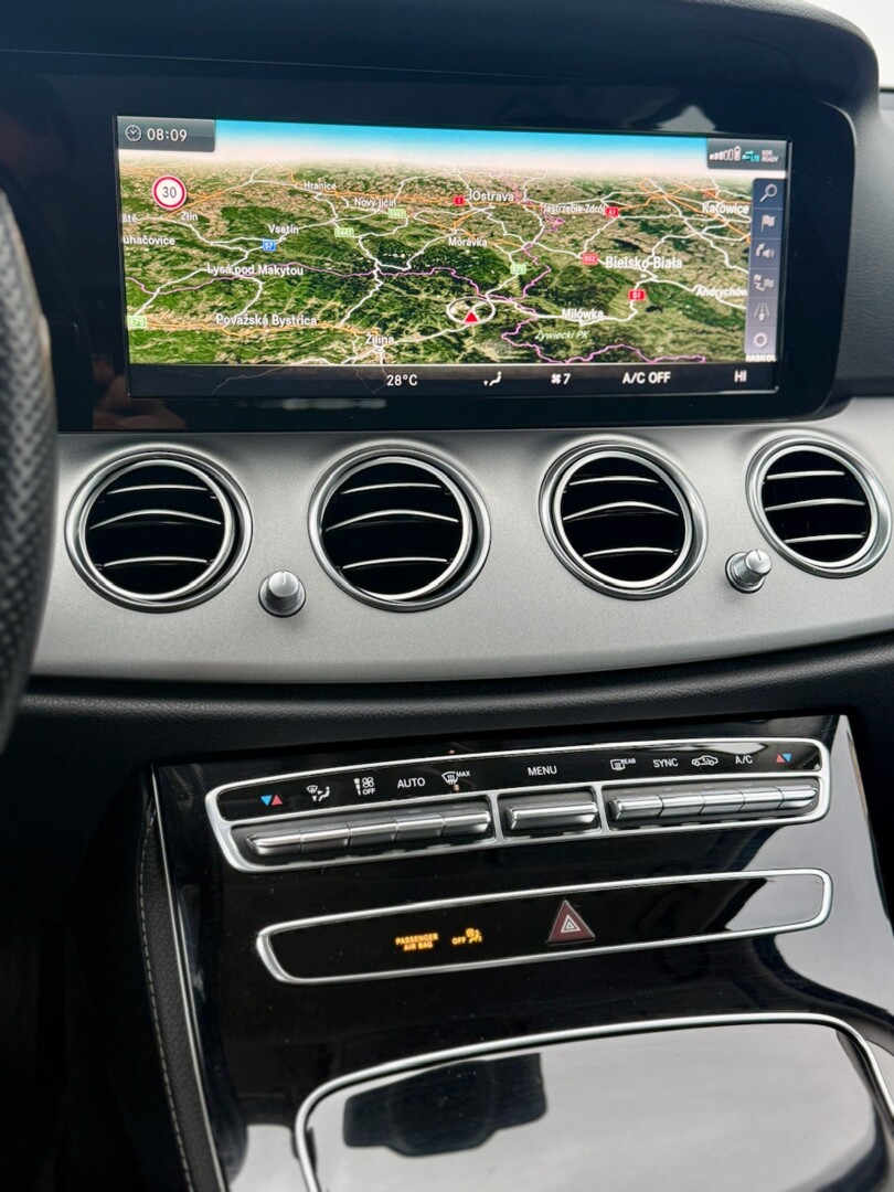 Mercedes-Benz Trieda E