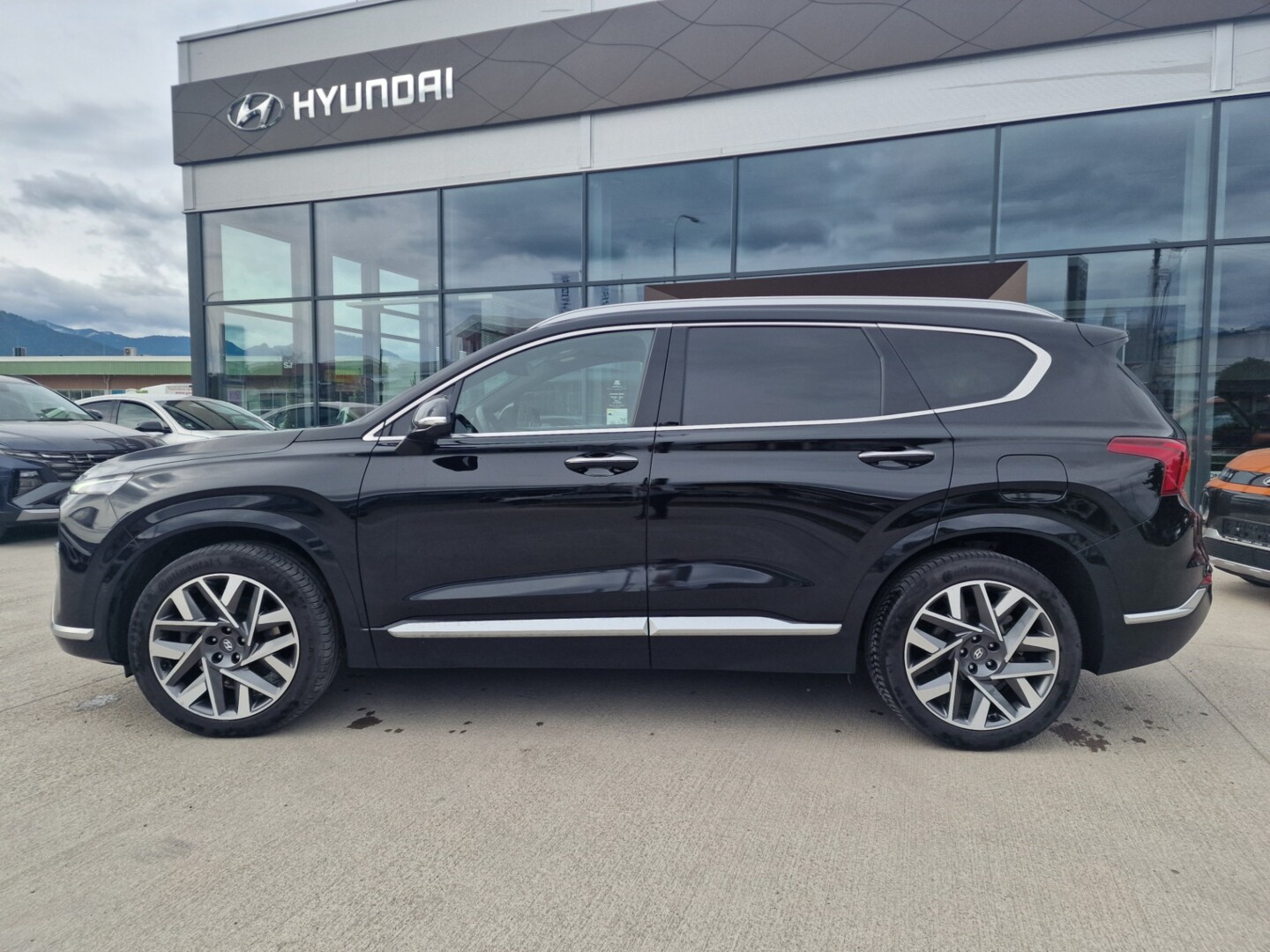Hyundai SANTA FE