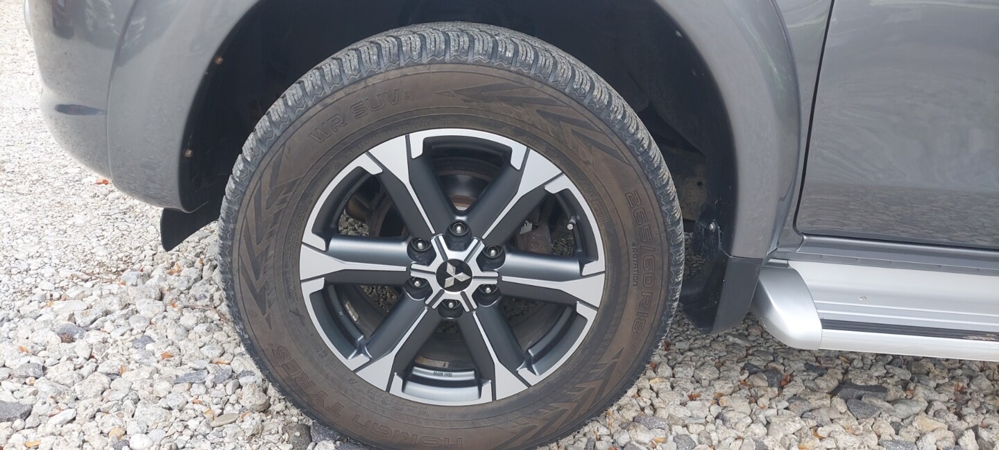 Mitsubishi L200