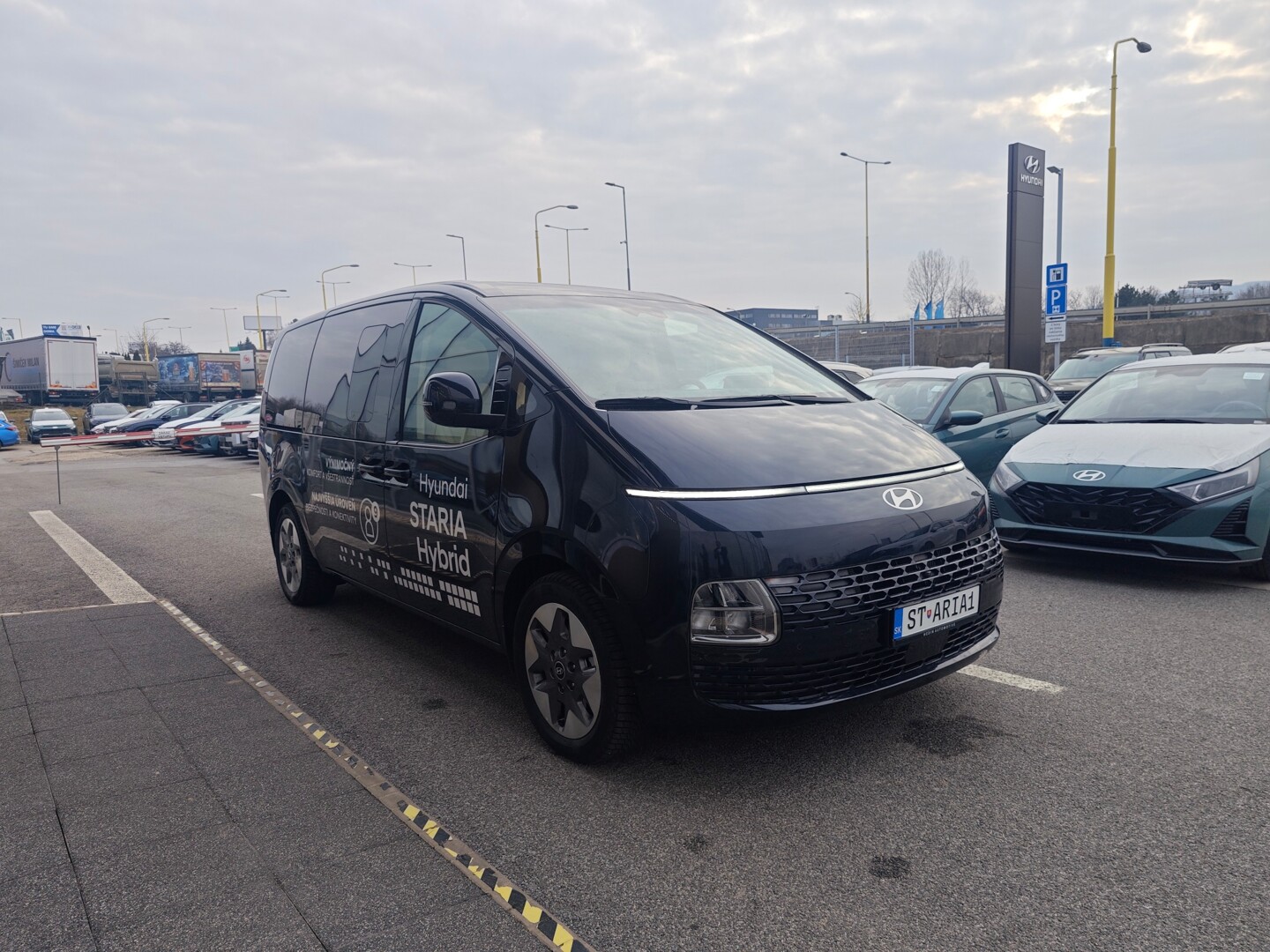 Hyundai STARIA