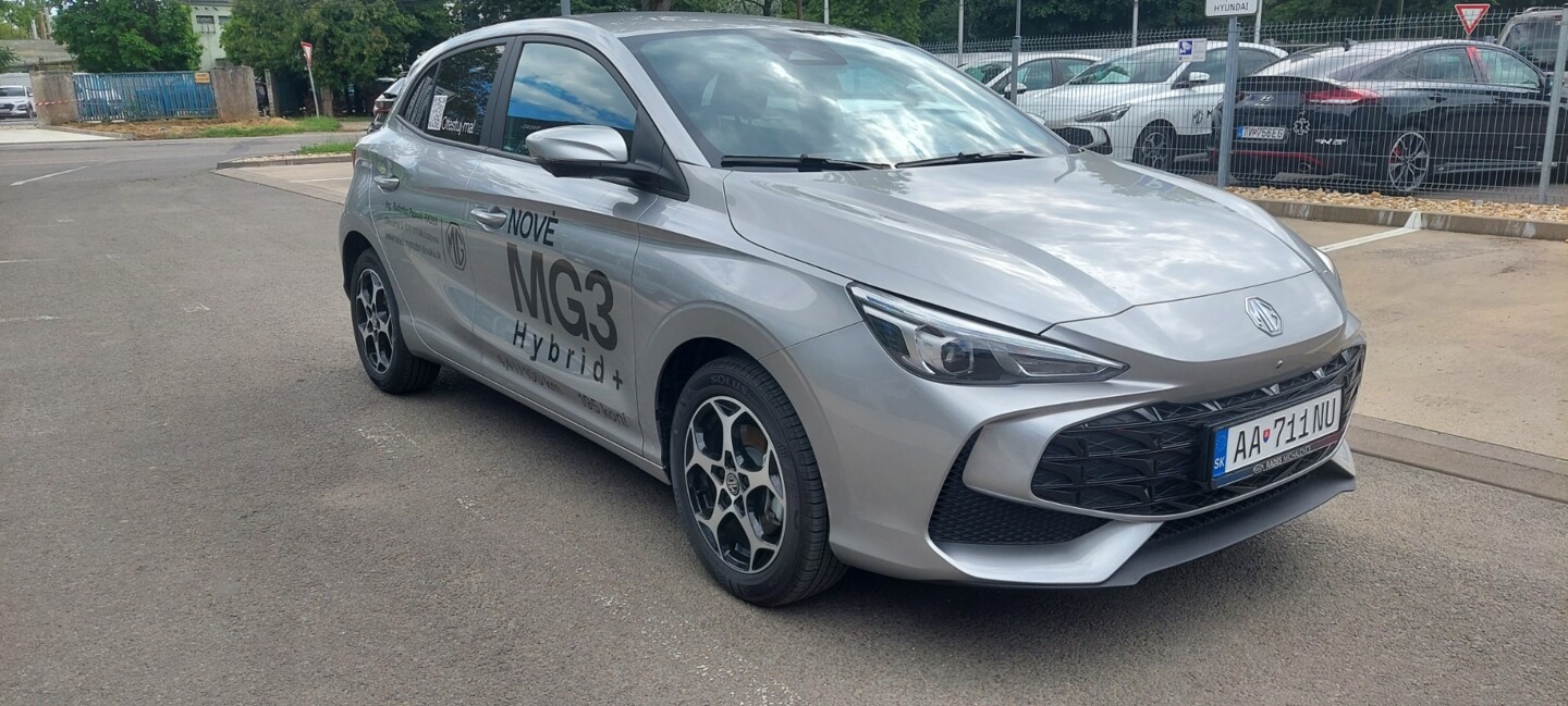 MG INÉ