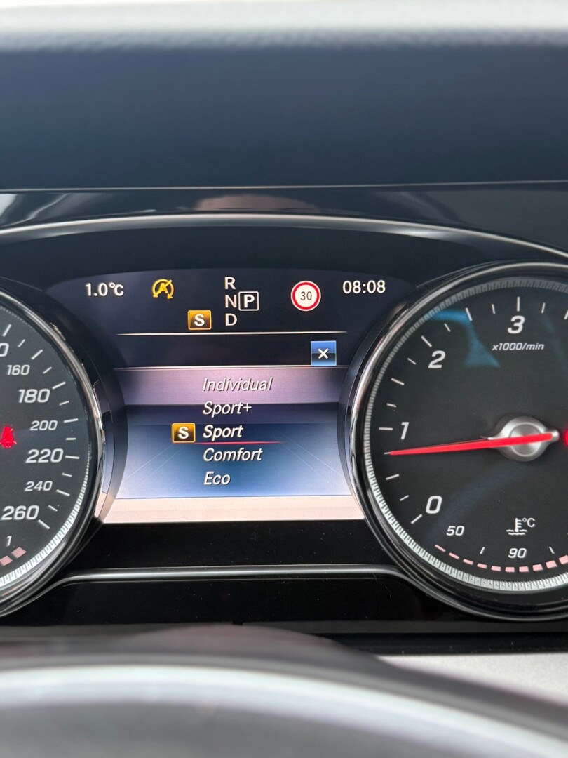 Mercedes-Benz Trieda E